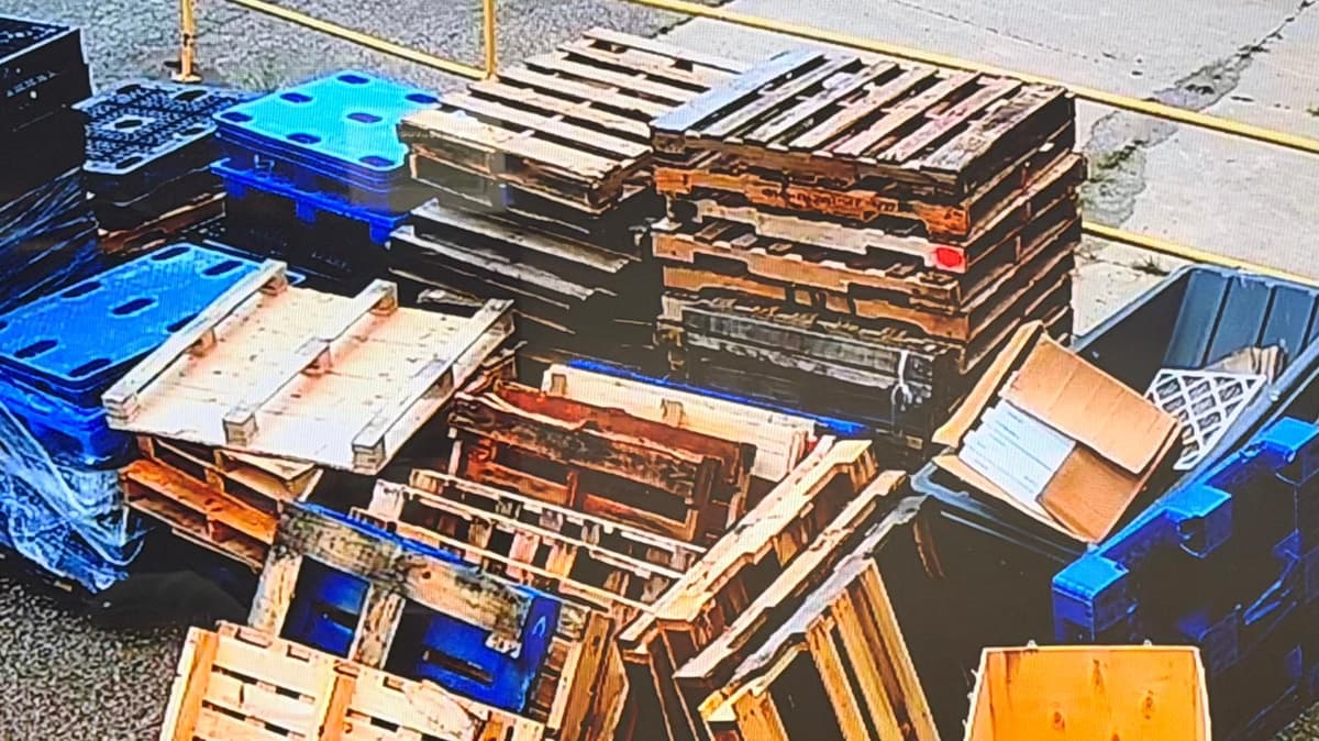 Combo 48x40x6 Pallets - Westland, MI 48185