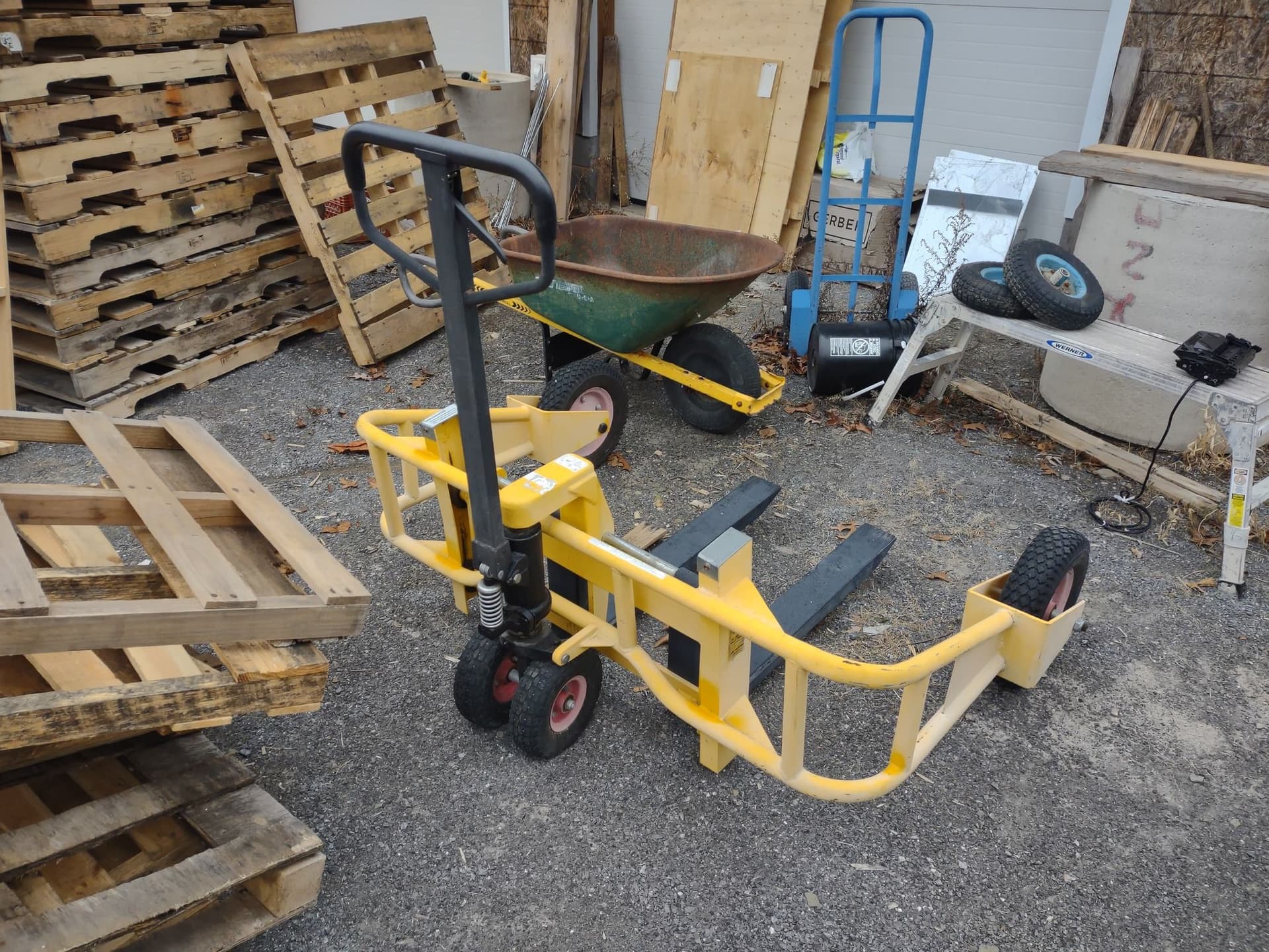 Used All terrain pallet jack Load Capacity 2,000 lbs - State College PA 16803