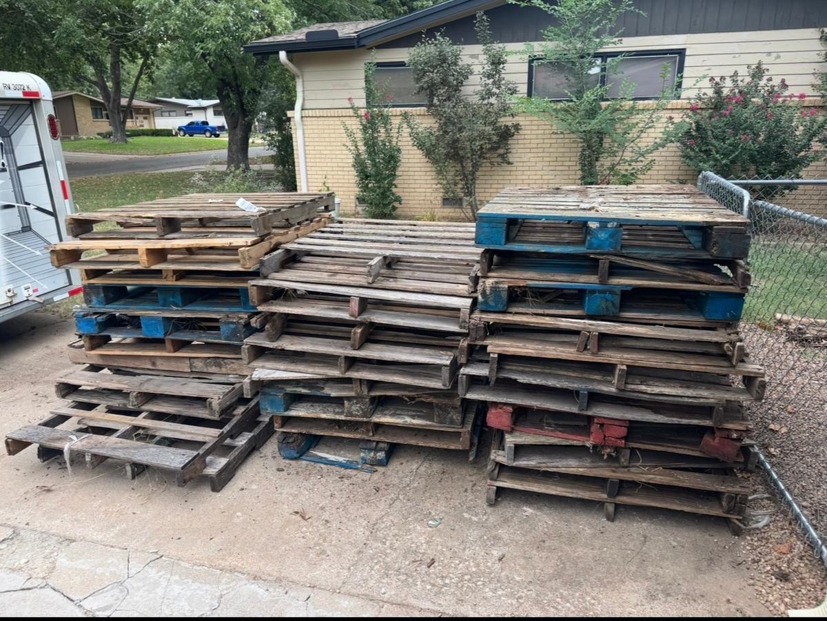 Cores 48x40x6 4 Way Stringer Recycled/Combo Pallets - Wichita, KS 67212