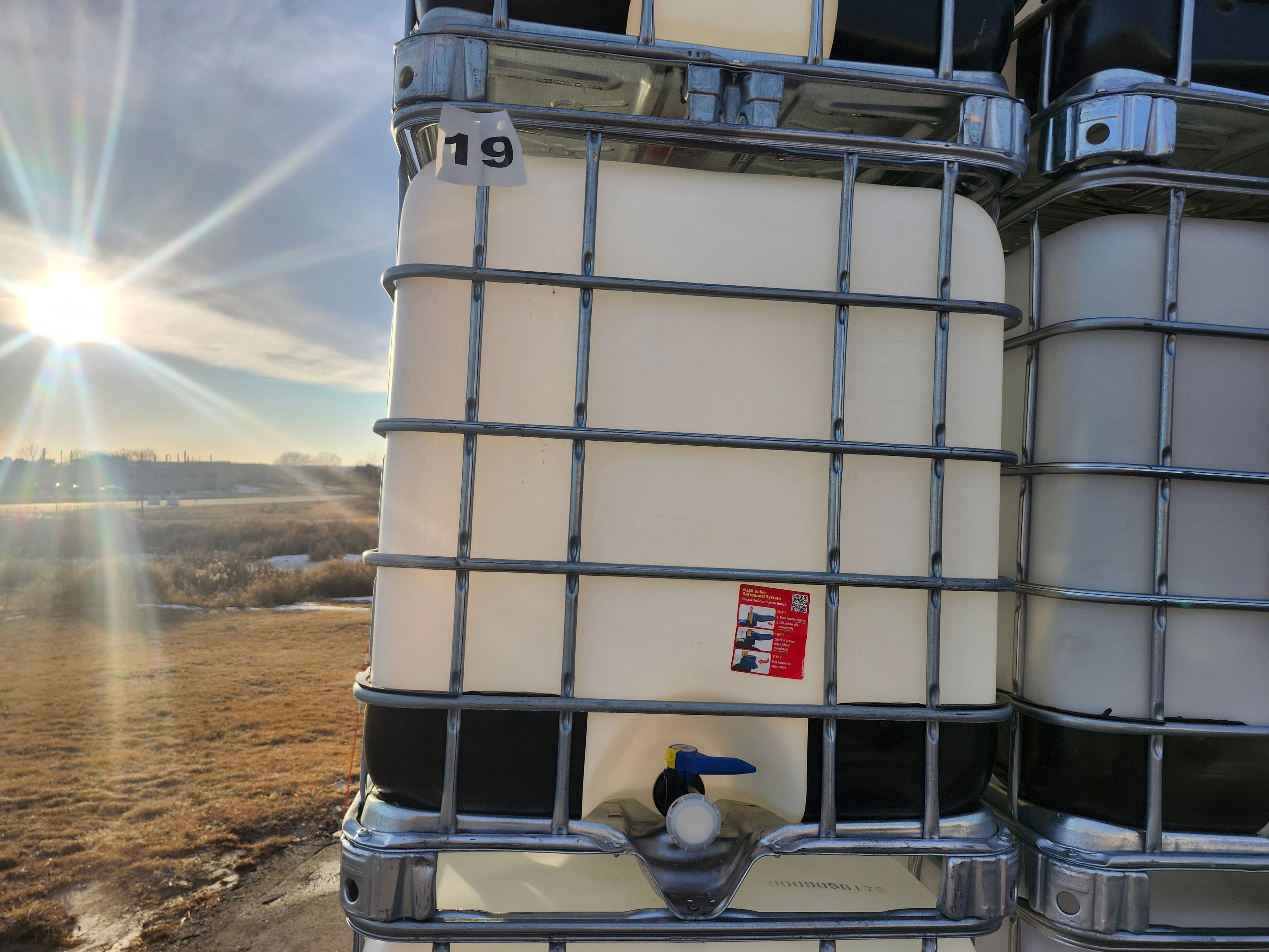 Used 275 Gallon IBC Totes - Madison, WI 53558