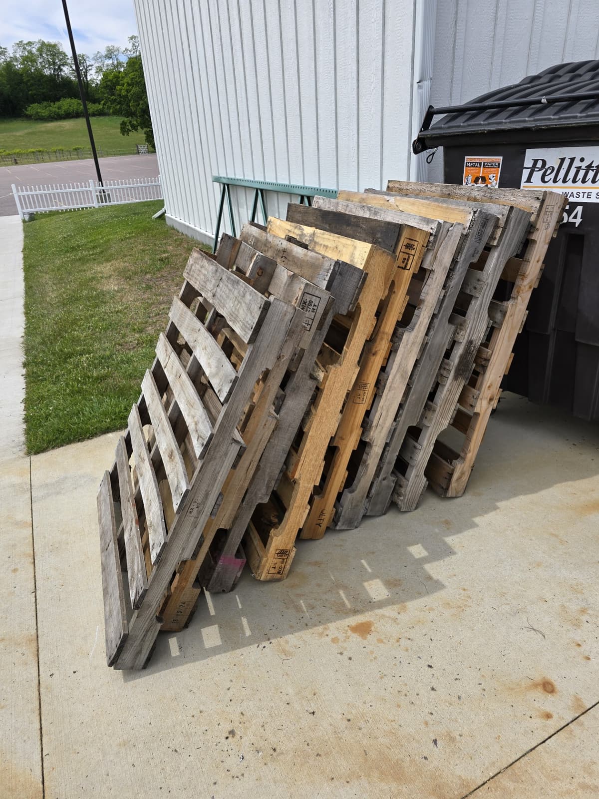 Grade C 48x40x6 Pallets - Baraboo, WI 53913