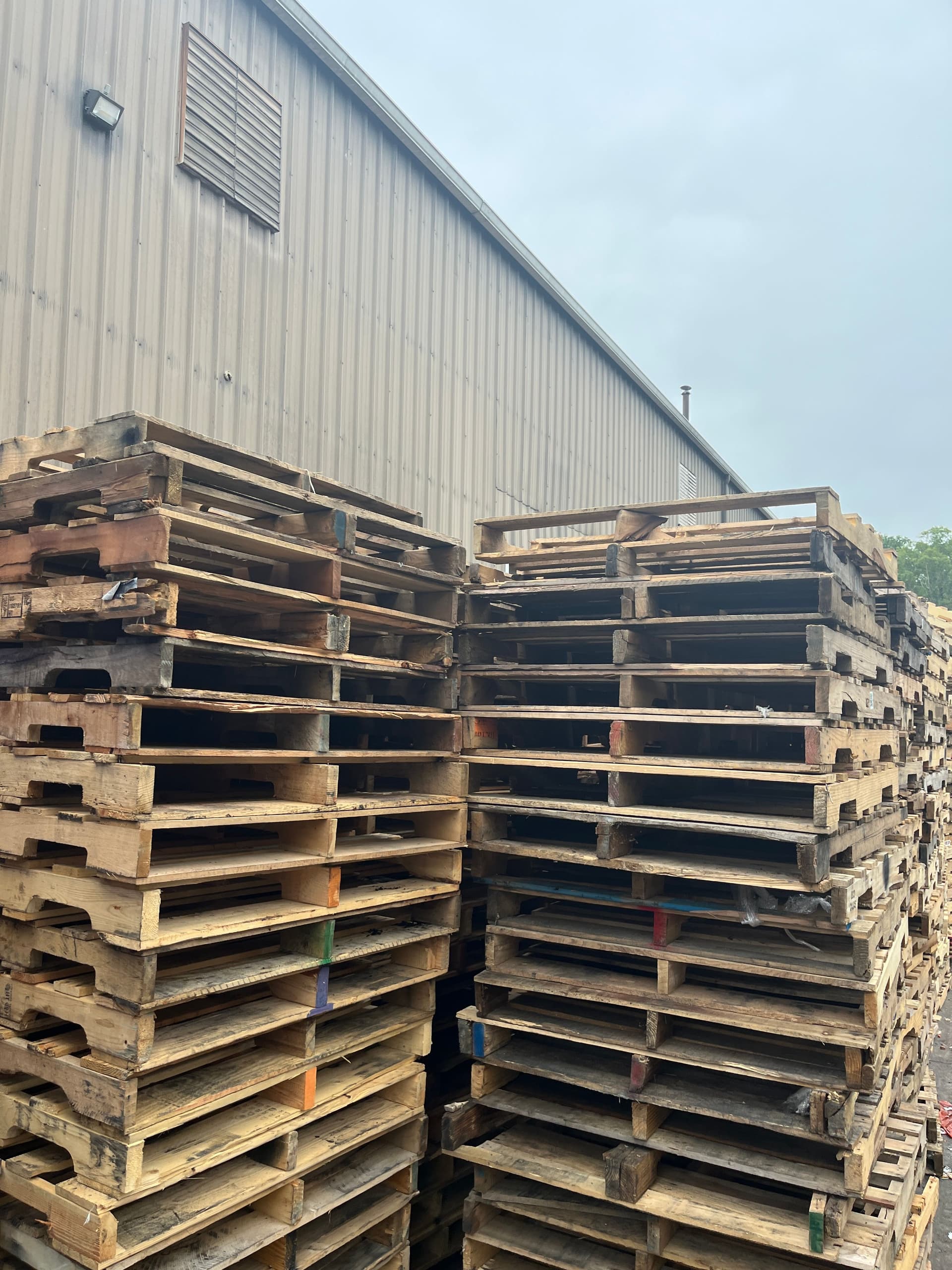 48x40 Used 4-way Wooden Pallets - New York City, New York 10009