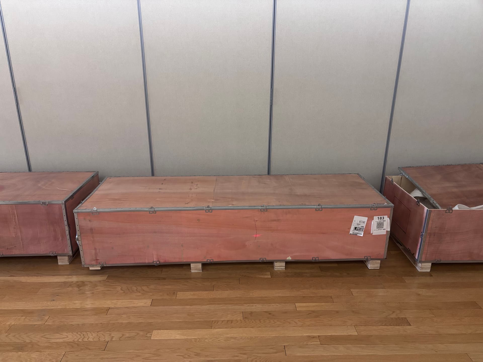 Used 90x30x30 Wood Crates - Las Vegas, NV 89117