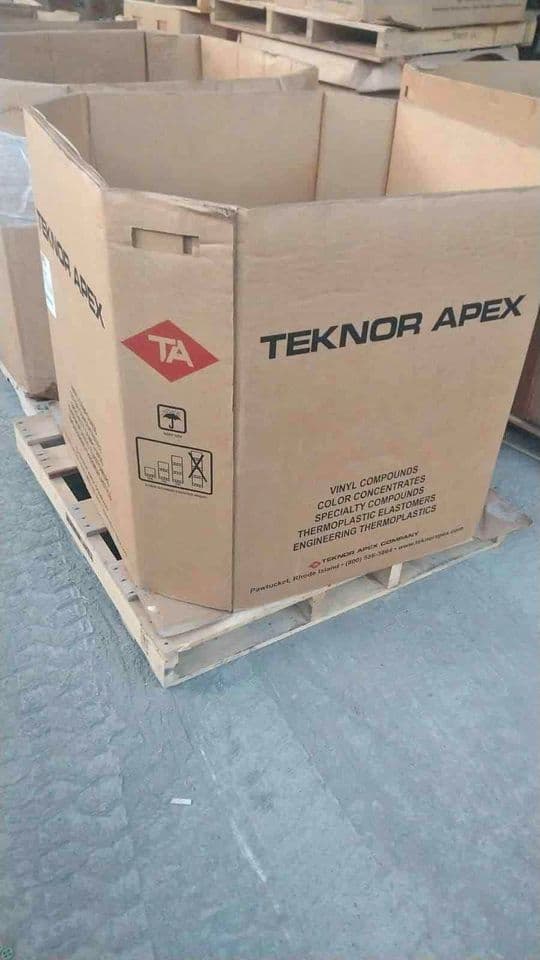 Truckload of 5 Wall Octabin Used Resin Boxes - Irvine CA 92620