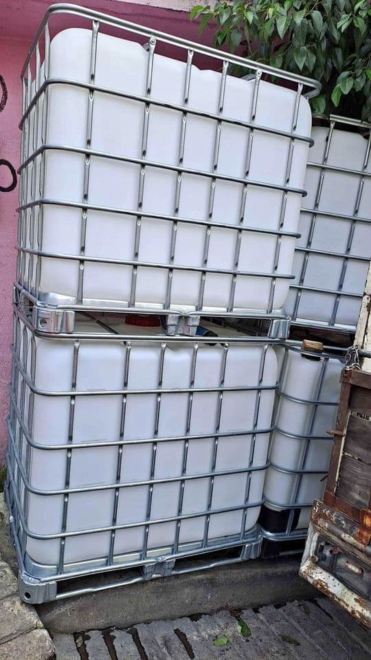 275 Gallon Recycled Used IBC Tanks - Reynoldsburg OH 43068