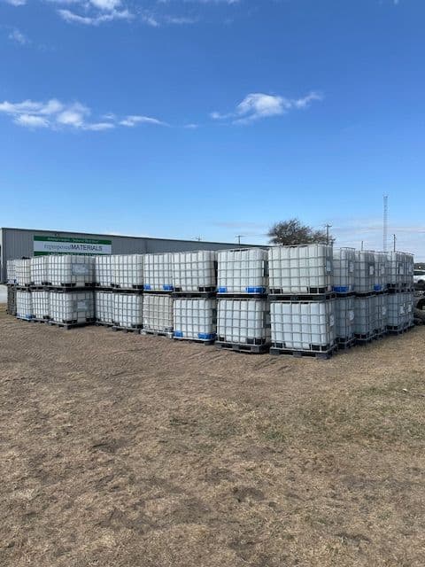 Used condition 275 Gallon  IBC Totes - Bellmead TX 76705