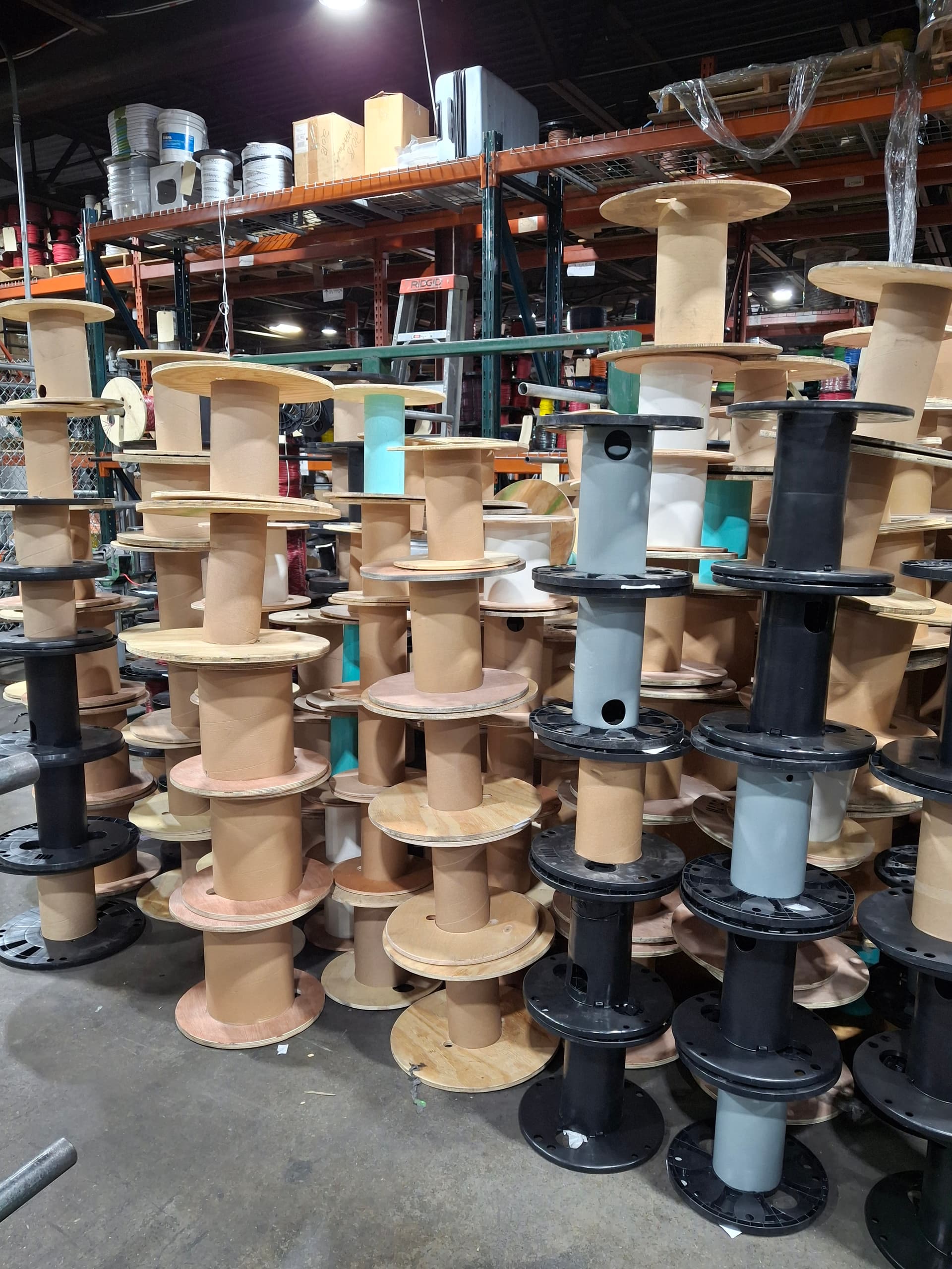 Used Wooden Spools - Edison, NJ 08817