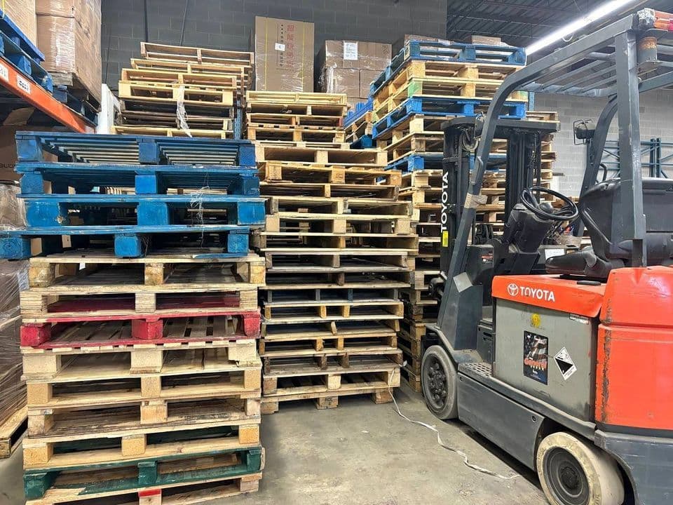 48 x 40 Used 4-Way Block Pallets - Irving TX 75014