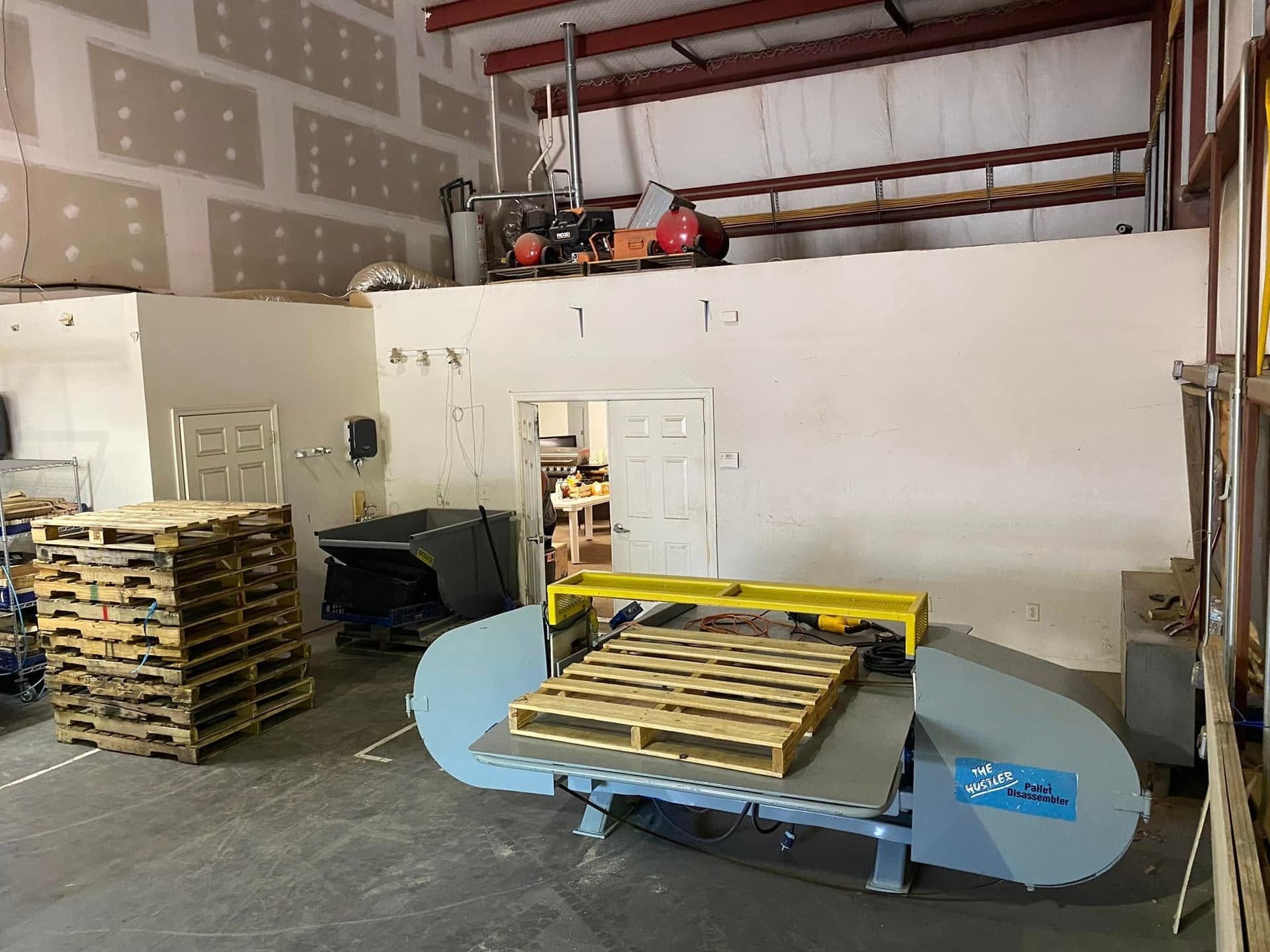 Pallet Dismantler 23’ blade 15hp single or 3 phase - Charlotte NC 28269