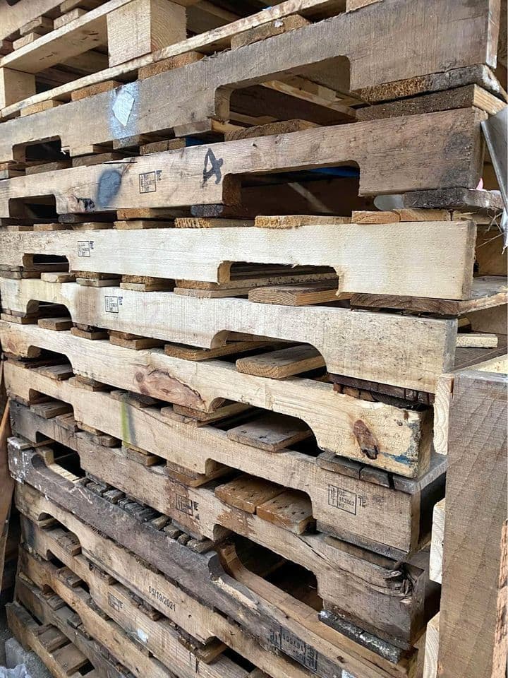 48 x 40 Grade B Pallets 4-way Stringer - Huntington Station, NY 11746