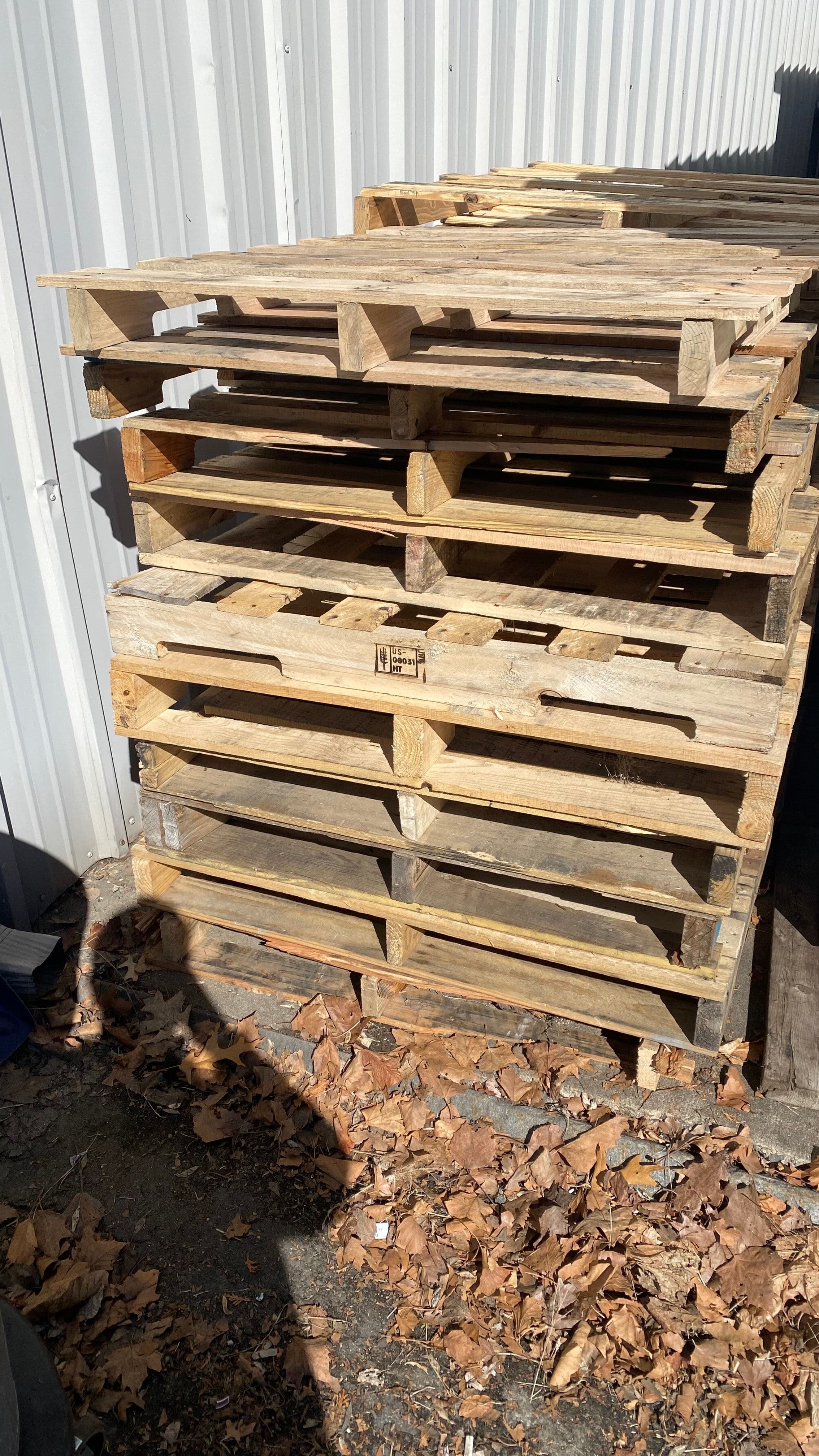 Used 48x40 Wooden Pallets - Baltimore, MD 21201