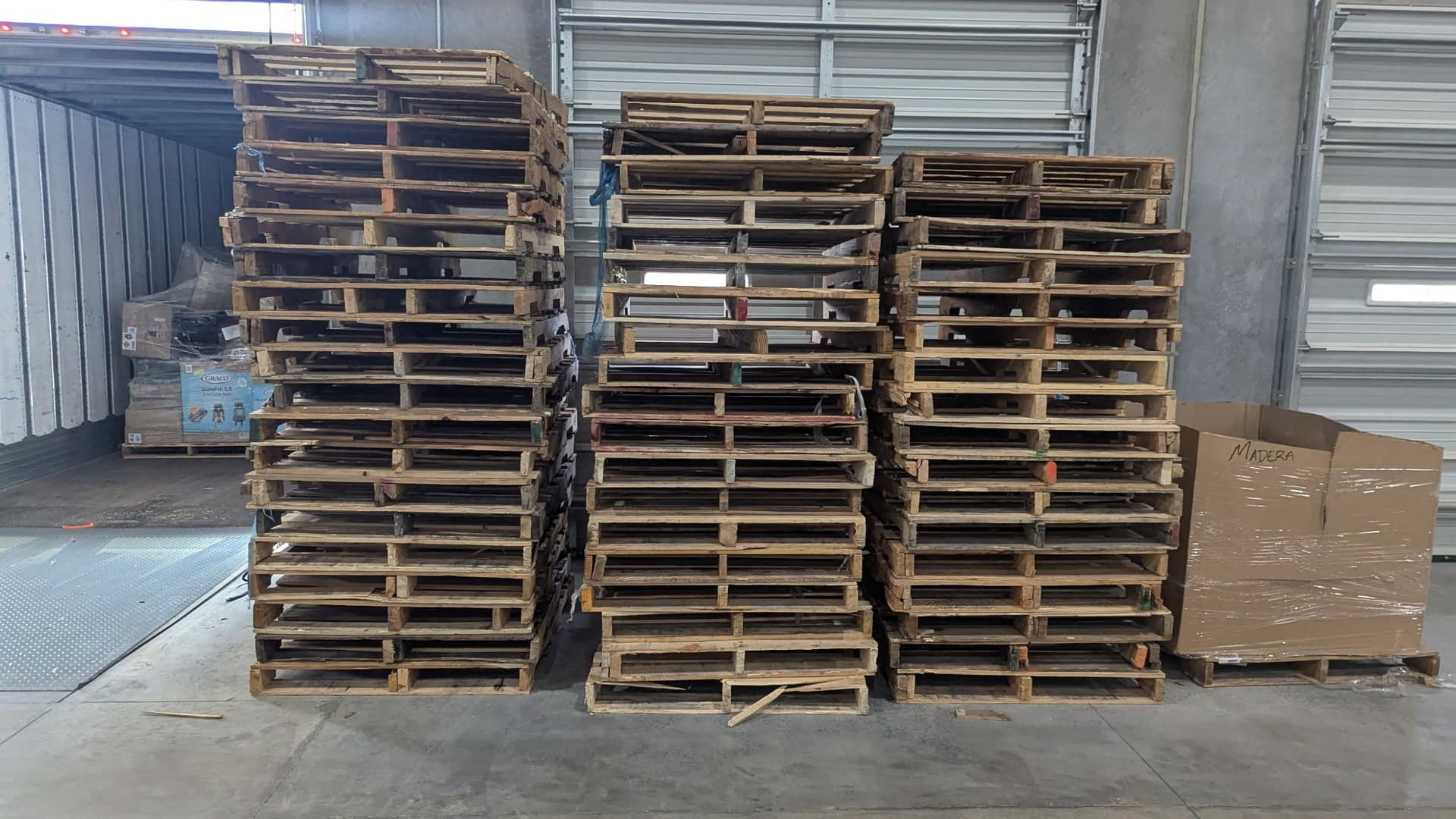 Used condition 48 x 40 Wood Pallets - Kannapolis NC 