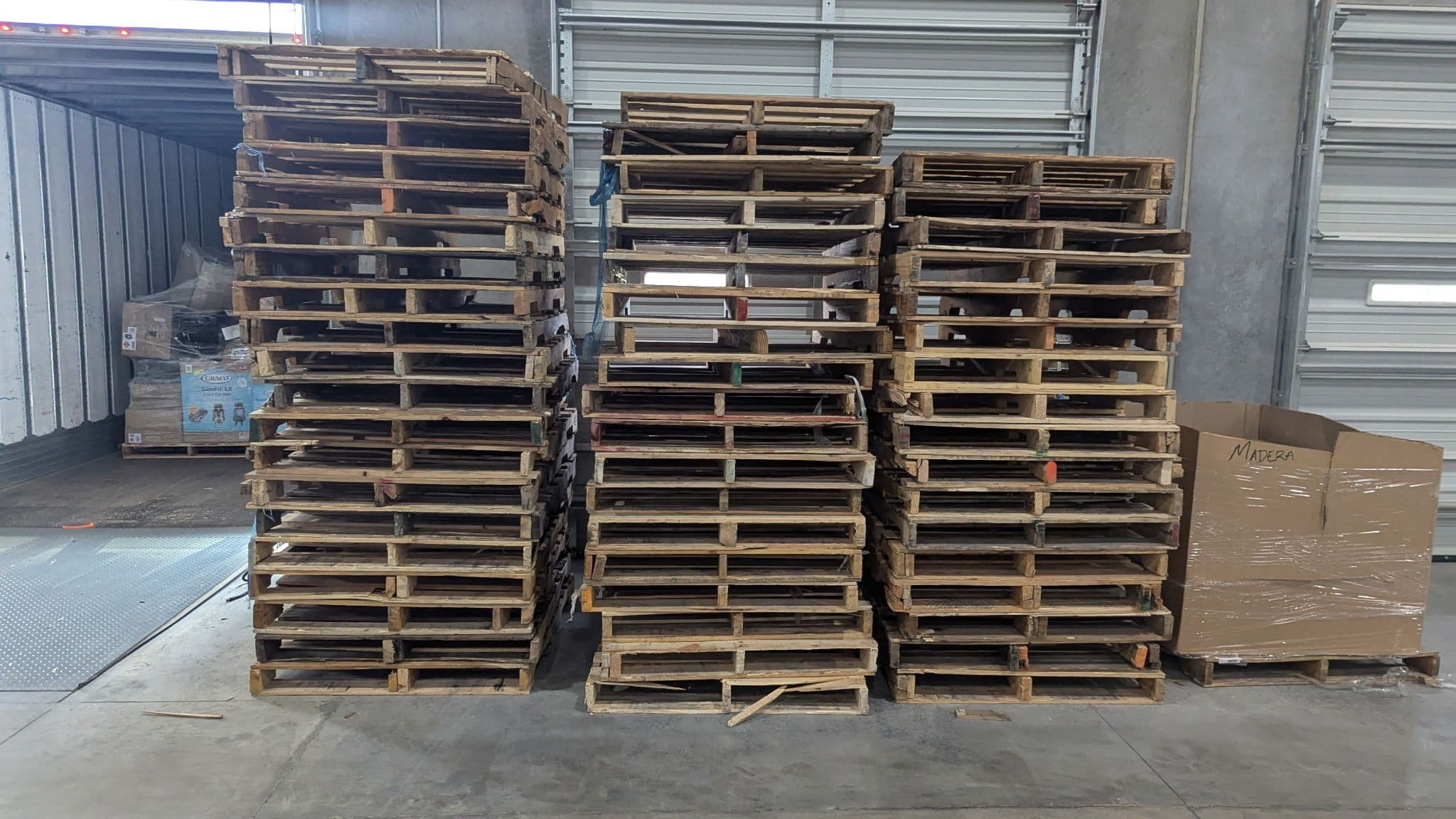 Used condition 48 x 40 Wood Pallets - Kannapolis NC 