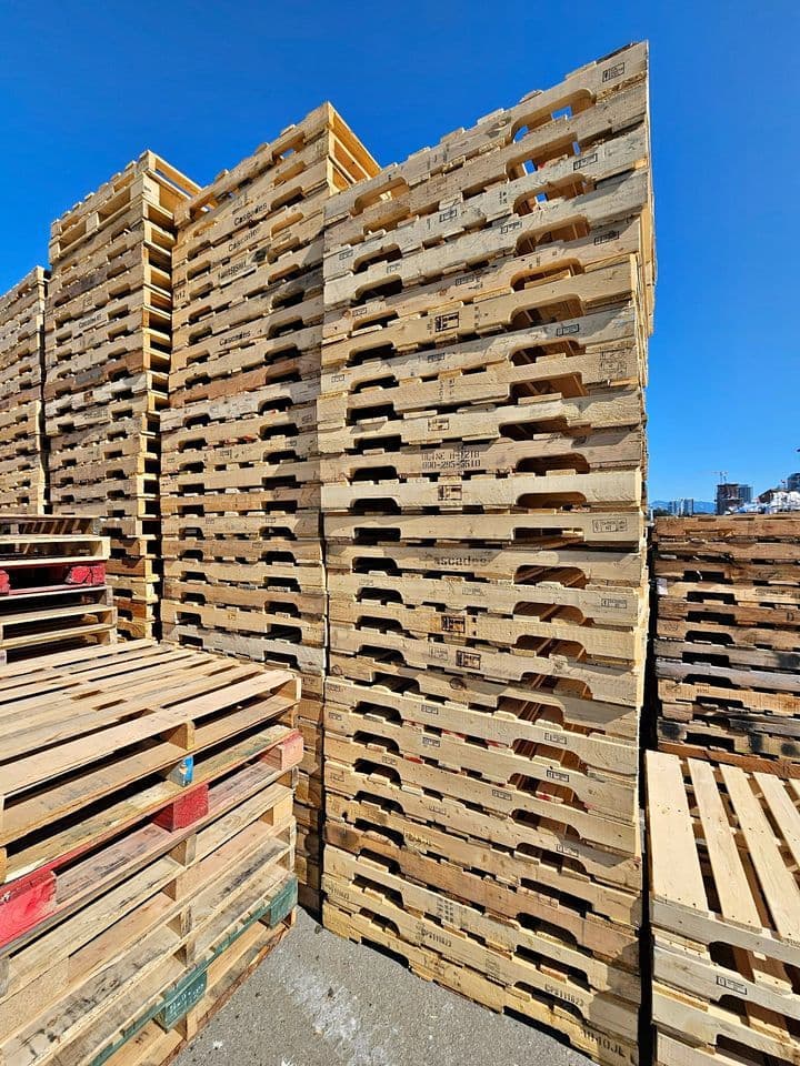 Grade A 48 x 40 GMA Pallets - Leawood KS 66206