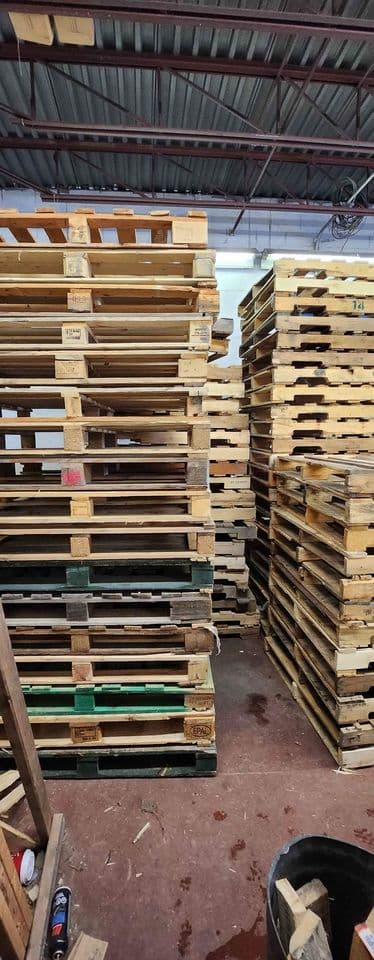 48 x 40 Used 2-Way Stringer Pallets - Saint Paul MN 55130