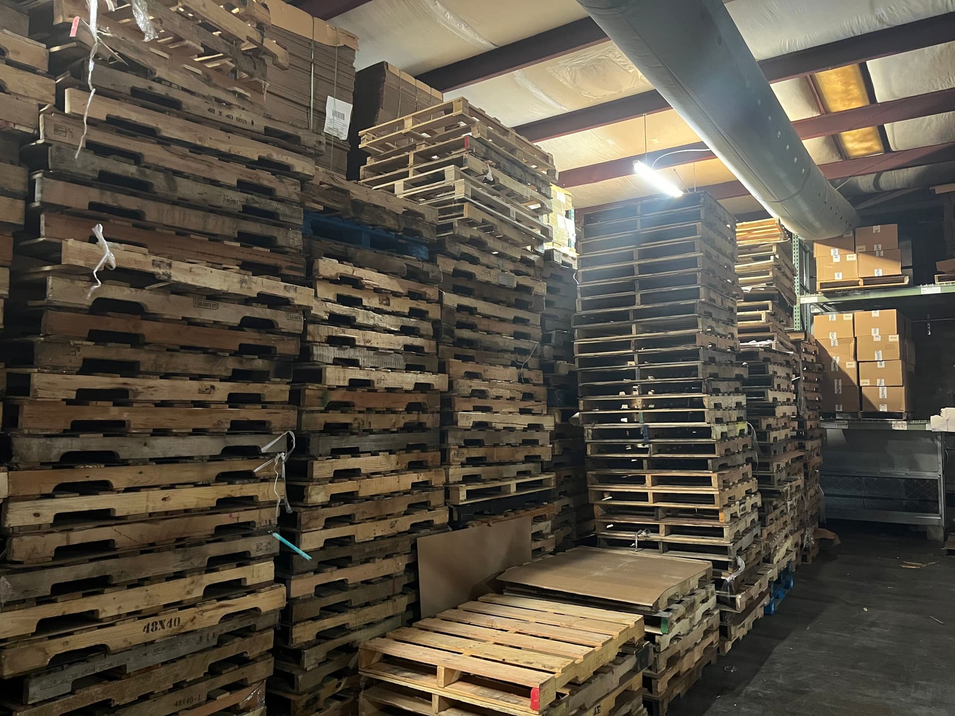 Used 48x40 Wooden Pallets -  Buffalo, NY 14201