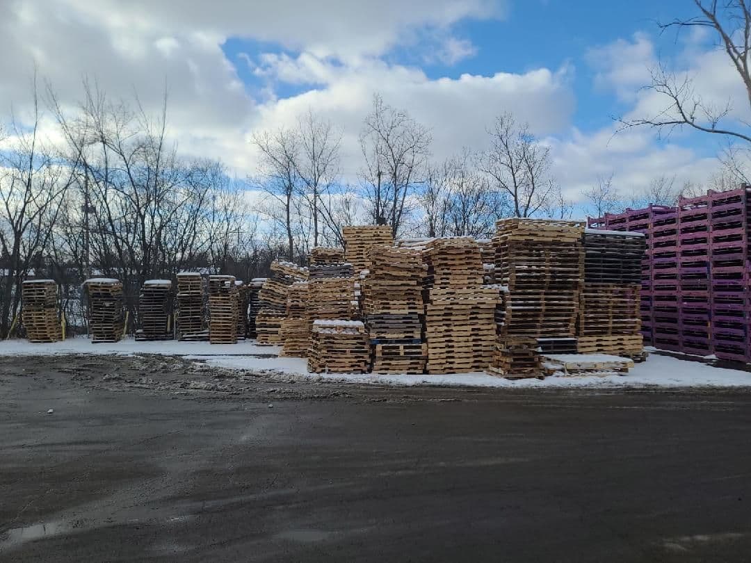 48x40 Used Mixed Grade 4-way entry