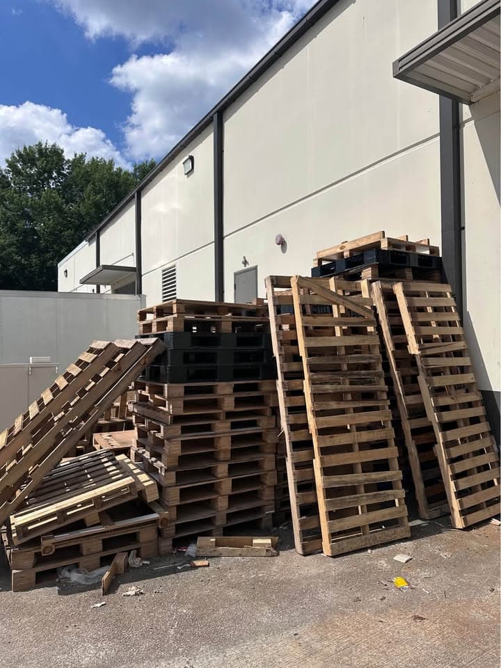 Grade B Pallets - Buford, GA 30518