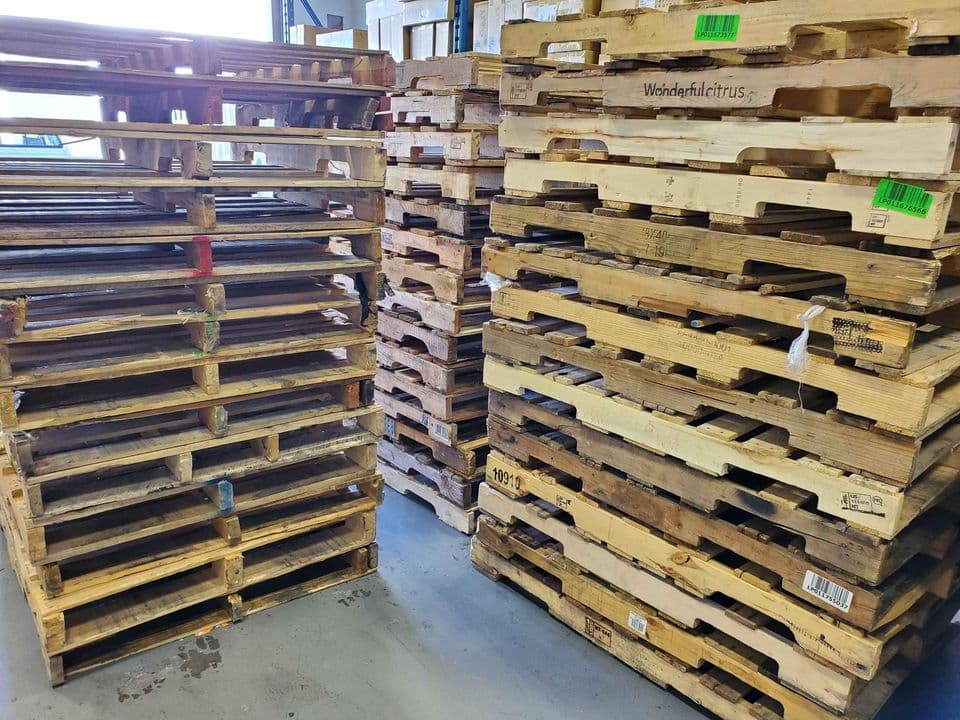 48 x 40 Used 2-Way Standard Stringer Pallets - Pocatello ID 83201