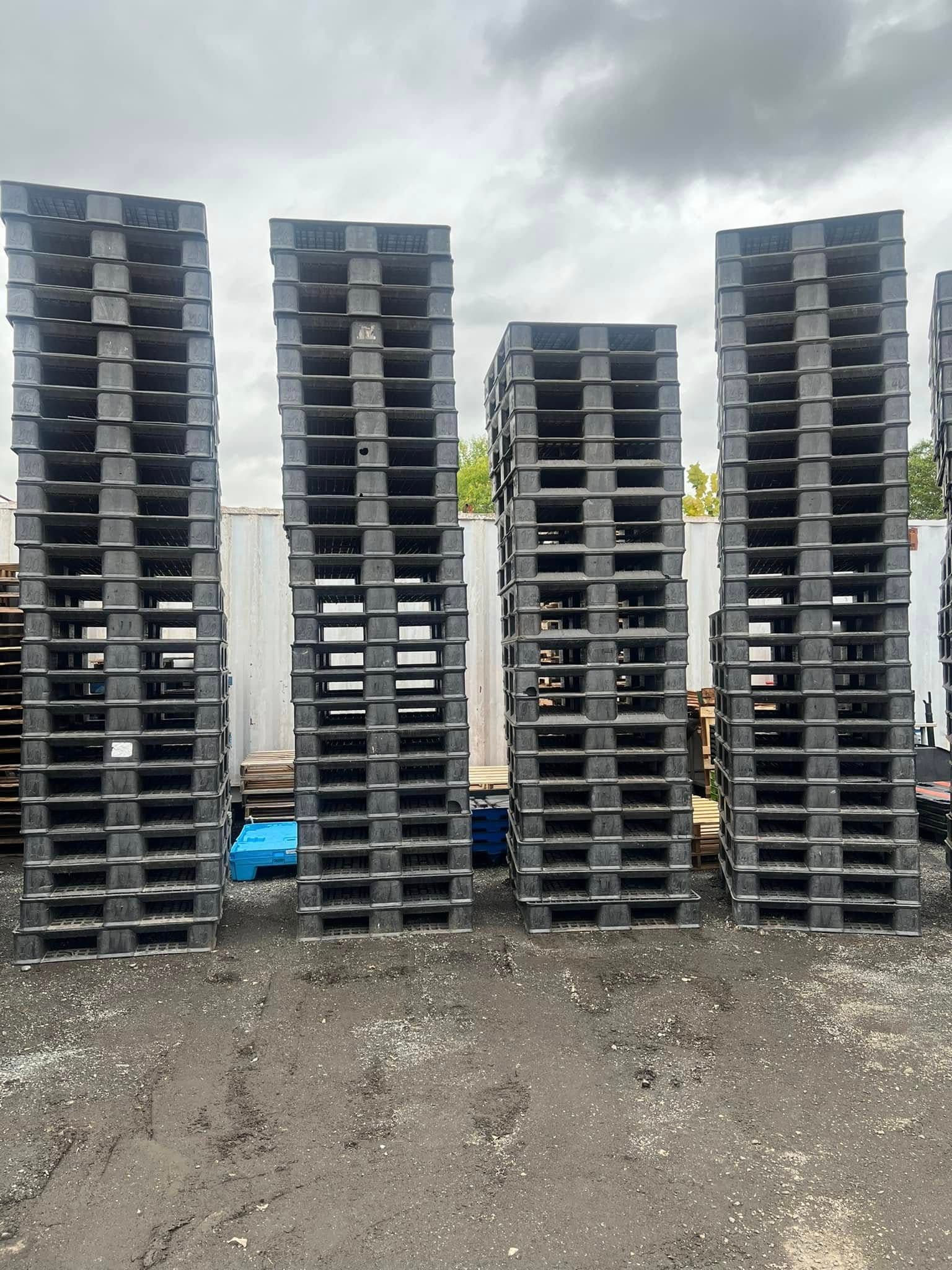 43 x 43 Used Plastic Export Pallets - Idaho Falls ID 83401