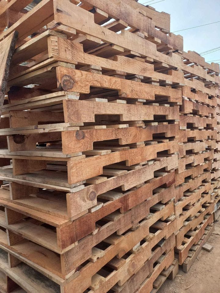 Grade B (#2) 48x40 Wood Pallets - Salt Lake City UT 84120