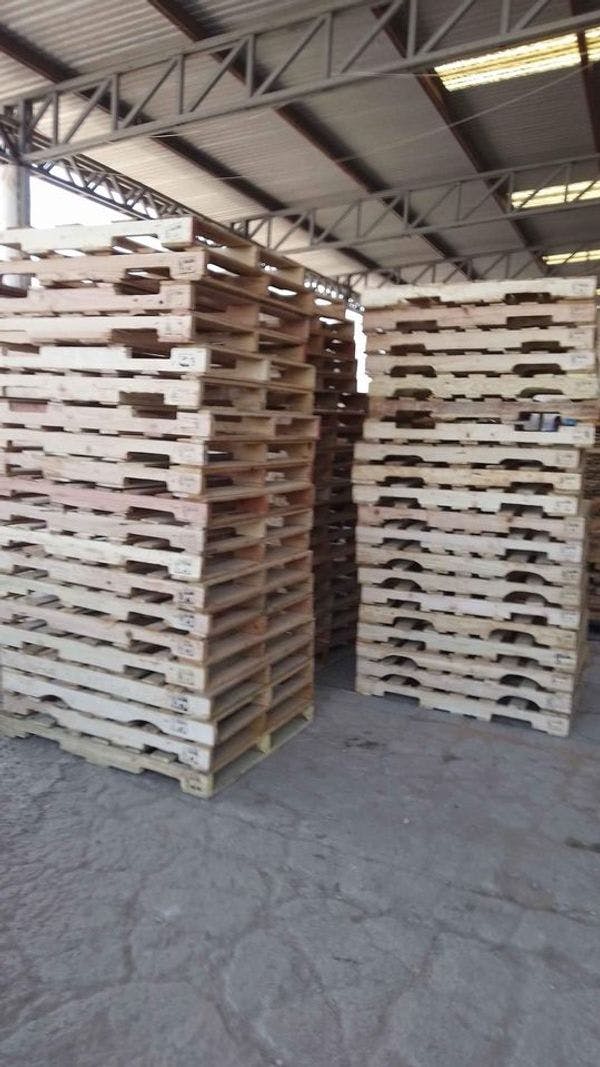 Grade A 48" x 40" Wood Pallets - Anchorage AK 99504